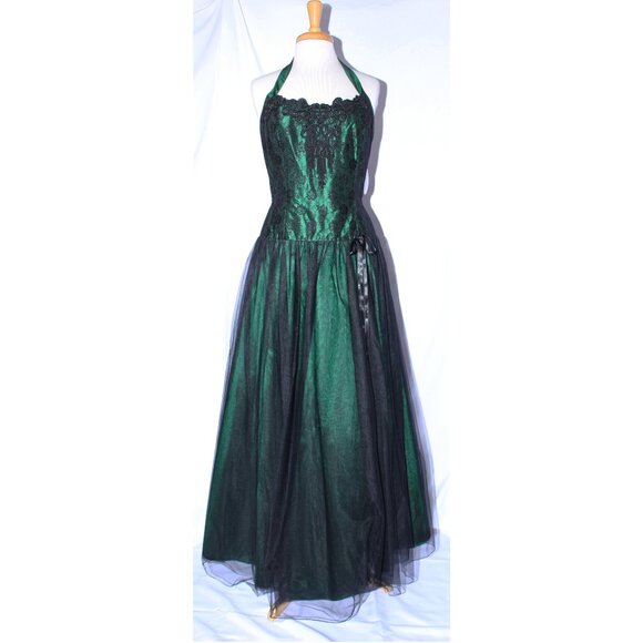 Loralie Dresses & Skirts - NWOT Loralie #7447 Taffeta With Lace & Tulle Prom Gown-Size 12-Emerald Green